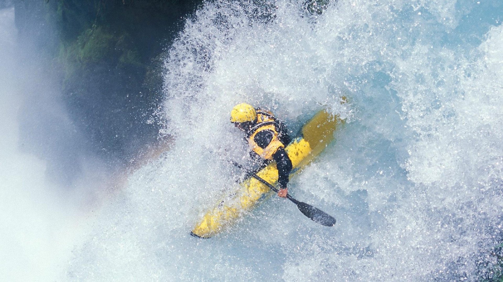 哈兰德迎来十赛季高光表现，塞尔维亚队球迷沸腾！